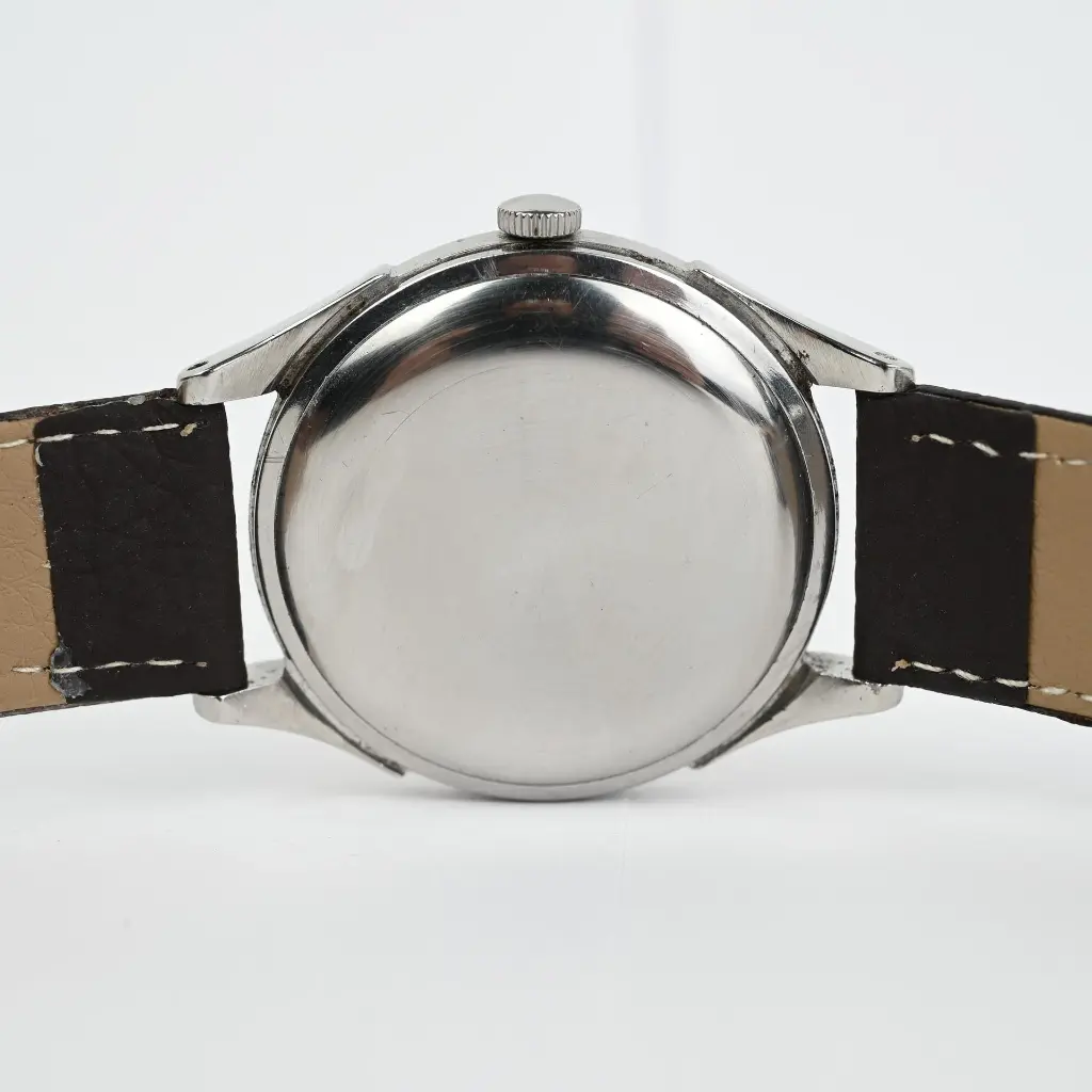 Omega-Vintage-2421-3.webp