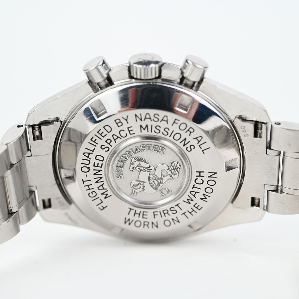Omega Speedmaster Moonwatch 1450022.webp