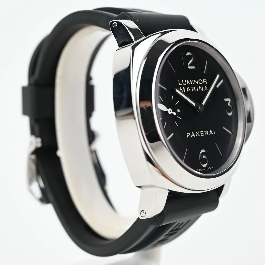 panerai-luminor-marina-pam00111