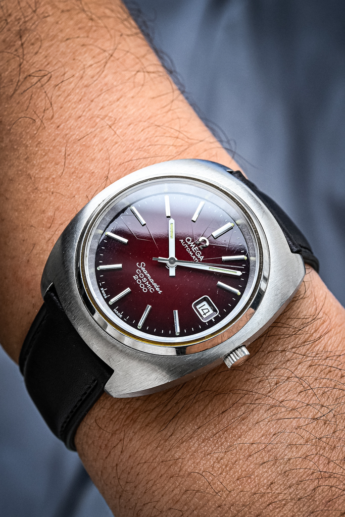 Omega Seamaster Cosmic 2000 Burgundy