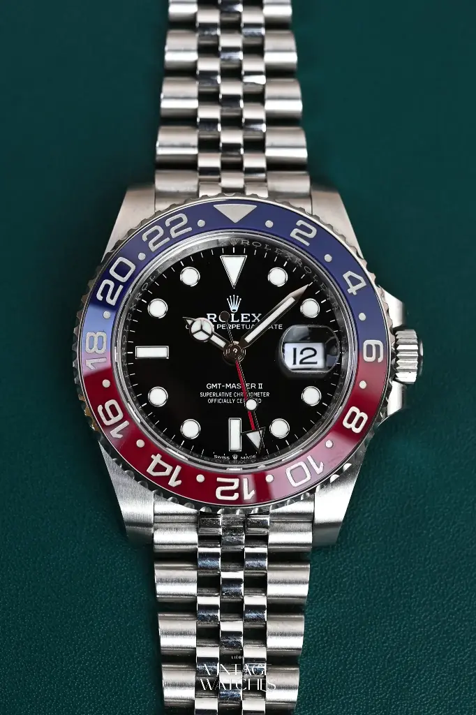 [2381] Rolex GMT-Master II - Pepsi - 126710BLRO 
