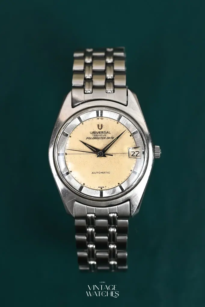 Universal Genève Polerouter Date 