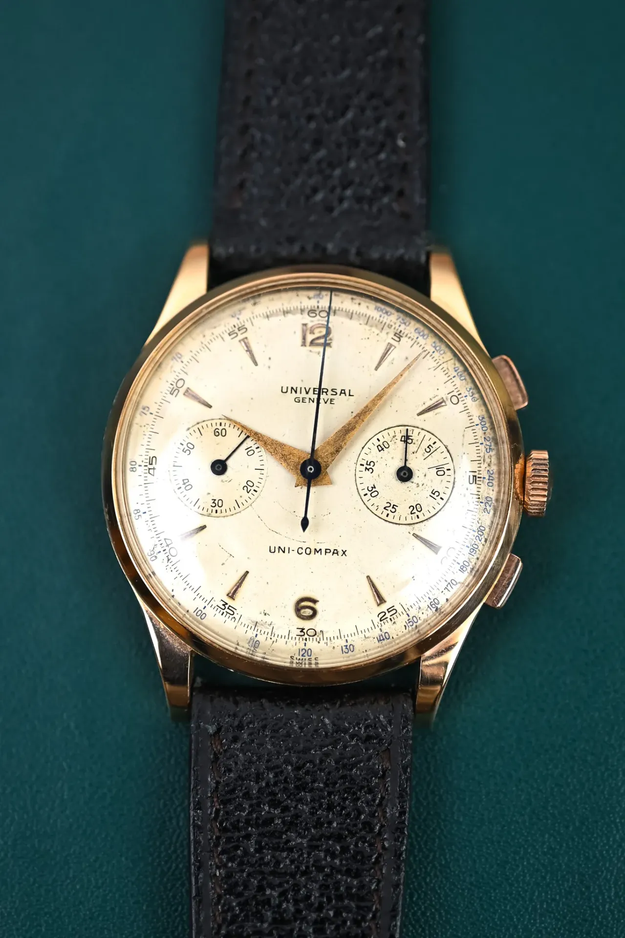 Universal Genève Uni Compax Chronograph 18k 124103