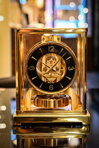 [1832] LeCoultre Atmos Black