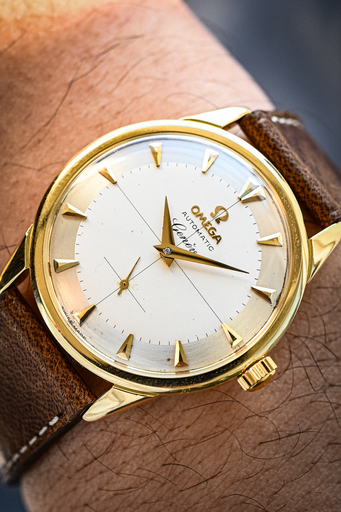 [1843] Omega Genève 18ct Crosshair 2981