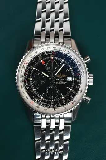 [2338] Breitling Navitimer World A24322